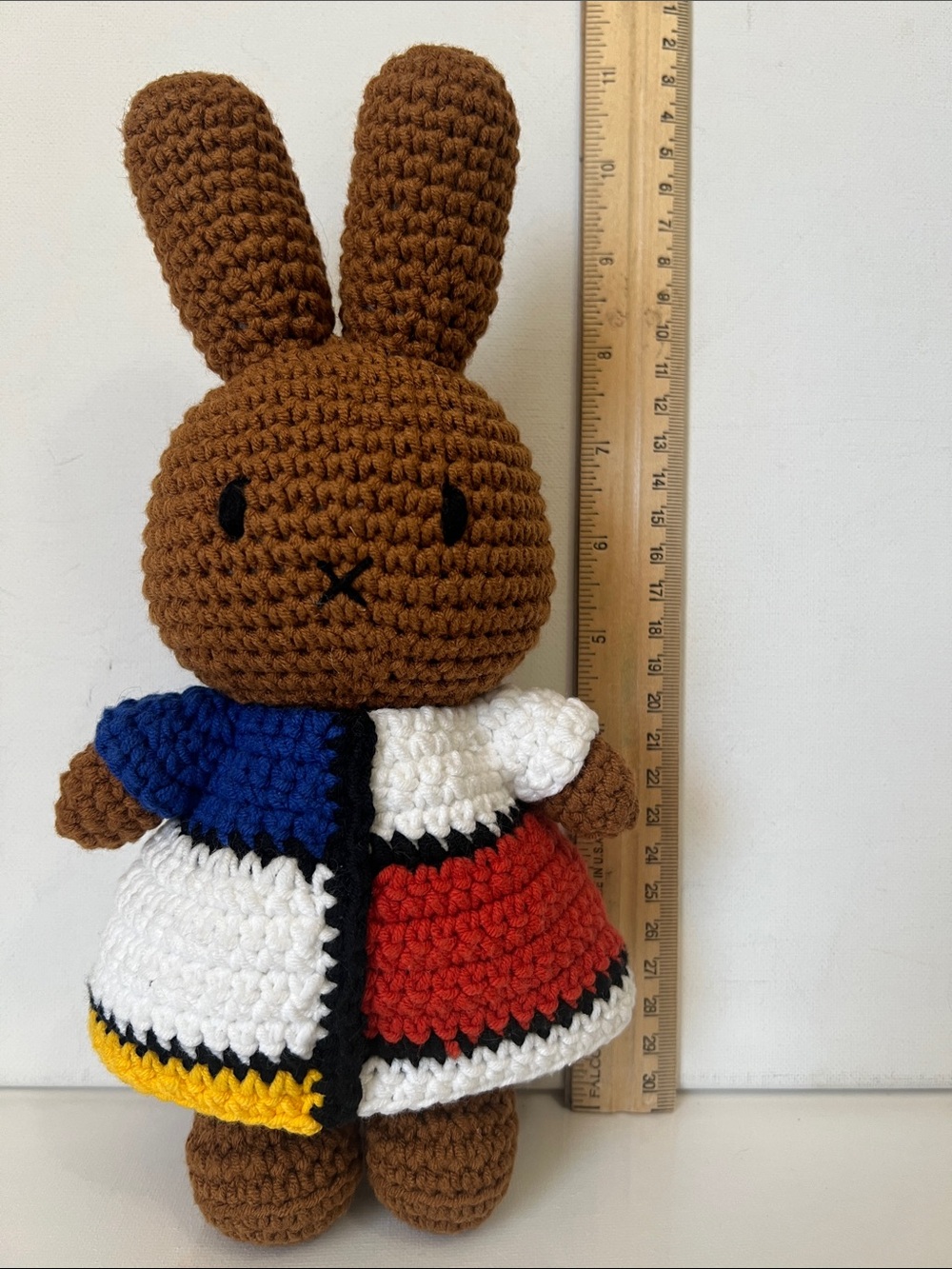 Just Dutch- Melanie & Her Mondrian Dress Crocheted Bunny - Picture 6 of 10